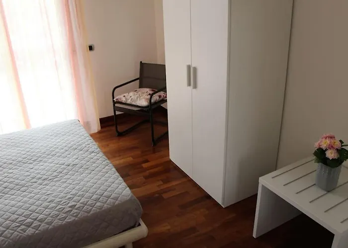 Frally Home Intero Alloggio, Appartamento.